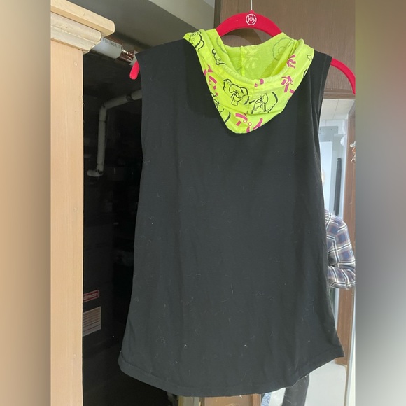 Popeye size M hooded tank top - Picture 2 of 5
